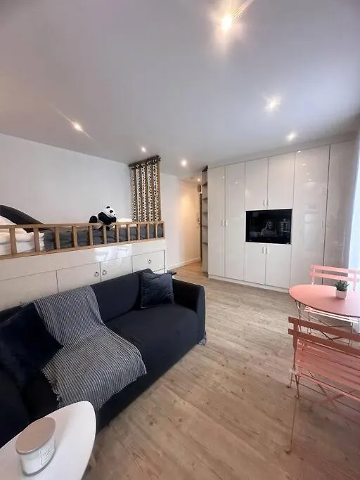 Apartment Belleville Paris